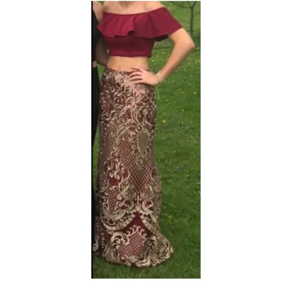 2 pc. Ellie Wilde size 6 prom dress